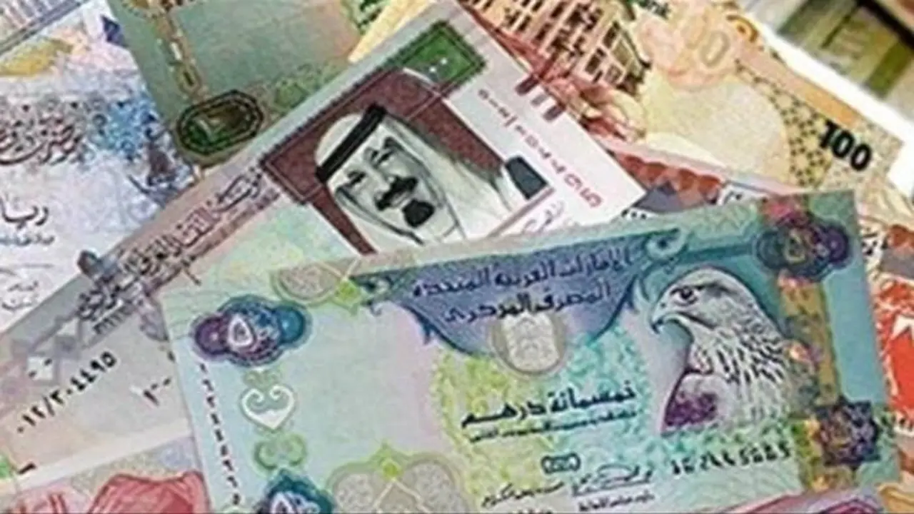 تغيرات أسعار العملات العربية والأجنبية في البنوك خلال تعاملات يوم الإثنين 27 أبريل